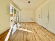 Ocean present this 3 double bedroom duplex apartment....