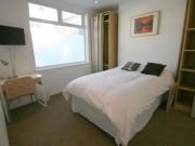 Ocean present this room in a shared house on South...