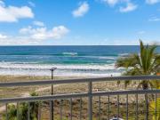 OCEANFRONT ENTERTAINER with a casual vibe'