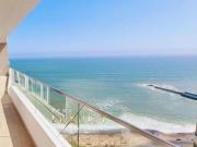 Oceano Pacifico Miraflores, Larcomar JW Marriott Pool...