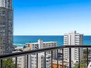 Oceanview Studio Just 100m from the Beach