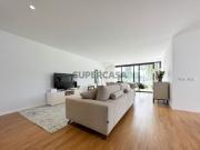 Oferta da Escritura. Moradia T3 Nova, a 5m do centro da...