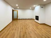 Oferta de 250€ em cartão presente. Apartamento T4...