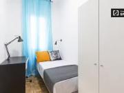 ¡Oferta! Habitación amueblada en apartamento de 7...