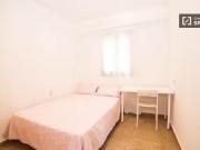 Único Habitación decorada en apartamento en Quatre...