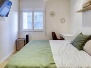 Acogedor Habitación en 27 Avinguda de les Drassanes