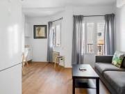 Único Piso de 1 habitación en Calle de Fernán González