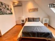 Bonito Se alquila habitación en casa de 3 habitaciones...