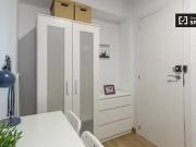 Nuevo Se alquila habitación en piso de 5 dormitorios en...