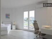 Bonito Se alquila habitación en piso de 6 habitaciones...