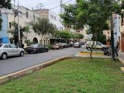 Oferta ! Vendo casa como terreno en avenida A. Marquez,...