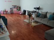 Oferta ! Venta de casa en calle residencial cerca...