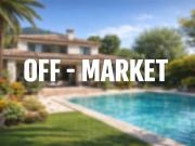 OFF Market Große Familienvilla mit Schwimmbad und...