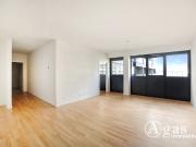 Offen geschnittene 2 Zimmer Wohnung mit ca. 67m², EBK...