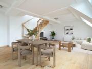 Offen gestaltete Dachgeschoss Maisonette mit... Offen gestaltete Dachgeschoss Maisonette mit...