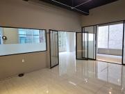 Oficina 105m2 con 3 lugares de estacionamiento en Bosques