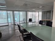 Oficina 140m2 con area abierta y privados en Lomas de...