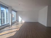 Oficina a Estrenar en piso alto con Piso Colocado lista...