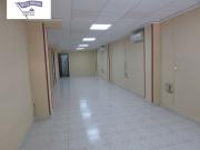 OFICINA ACONDICIONADA EN LA FERIA