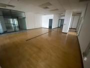 Oficina acondicionada en renta de 2,129 m2 en Av....