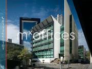 Oficina acondicionada en renta de 453m2 en campus...