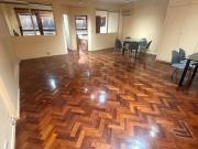 Oficina al frente con 2 despachos Microcentro