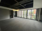 OFICINA AMOBLADA EN ARRIENDO UBICADA EN EL POBLADO... OFICINA AMOBLADA EN ARRIENDO UBICADA EN EL POBLADO...