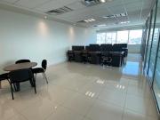 OFICINA AMUEBLADA EN DEL PASEO RESIDENCIAL