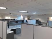 OFICINA EQUIPADA Y AMUEBLADA