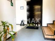 Oficina con Acceso Independiente dentro de Casa en...