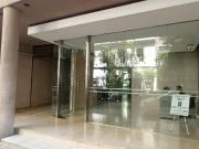 Oficina con cochera en venta y alquiler en Recoleta