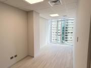 OFICINA CON EXCELENTE UBICACIÓN EN REÑACA CÓD. 476 OFICINA CON EXCELENTE UBICACIÓN EN REÑACA CÓD. 476