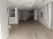 Oficina con local comercial en Retiro