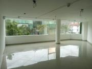 Oficina de alquiler en Urdesa, ave Víctor Emilio...