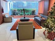 Oficina de arriendo con parqueadero y Bodega, Av....