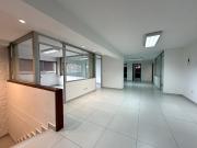 Oficina de arriendo sector 12 de octubre totalmente...