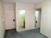 Oficina de dos ambientes con cochera doble en venta...