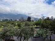 Oficina de renta amoblada con vista privilegiada a La...