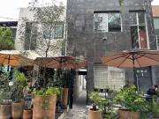 Oficina de tres niveles en renta