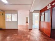 Oficina en Alquiler 160 M2 – Mariano Melgar pasos de Av....