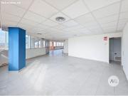 Oficina en alquiler – 320 m² en planta alta del Edificio... Oficina en alquiler – 320 m² en planta alta del Edificio...