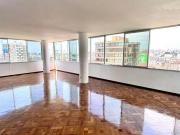 Oficina en alquiler – Av. Pardo, Miraflores