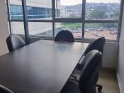 Oficina en alquiler c.empresarial colon, guayaquil
