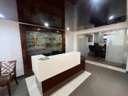 Oficina en alquiler con 2 cocheras a espaldas de Canaval...