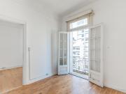 Oficina en Alquiler. Cuatro Ambientes. Al frente