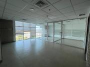 Oficina en Alquiler, Edificio Sky Building, RobA