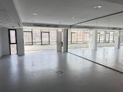 Oficina en alquiler en avenida De Josep Tarradellas,...