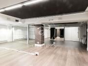 Oficina en alquiler en calle De Calàbria, Barcelona, de...