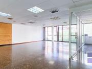 Oficina en alquiler en calle D'aragó, Barcelona, de...