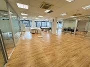 Oficina en alquiler en calle D'aragó, Barcelona, de...